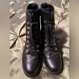 Abound Victor lace up boots